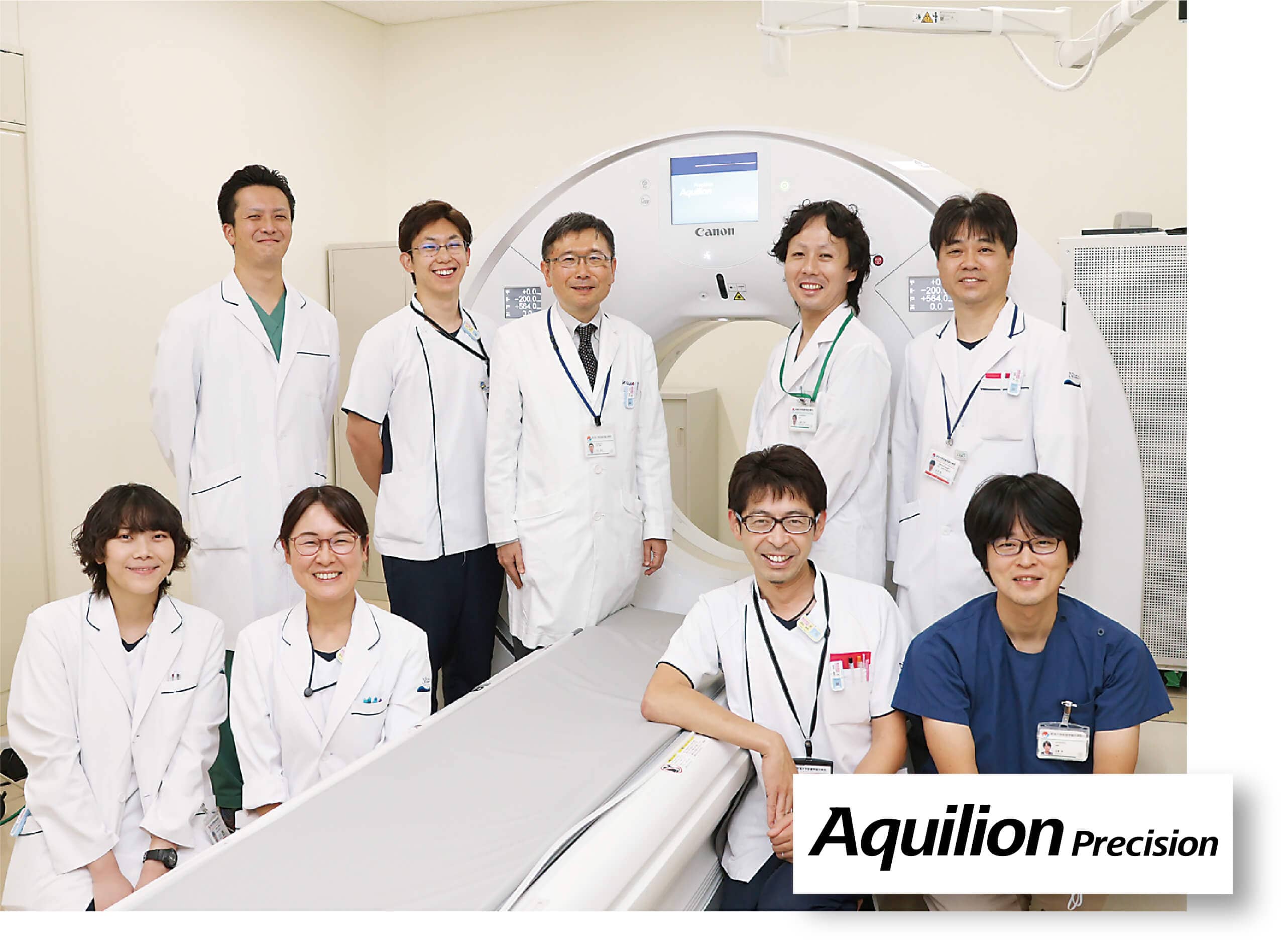 新潟大学医歯学総合病院様 スタッフ集合写真