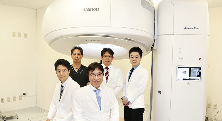 慶應義塾大学病院集合写真